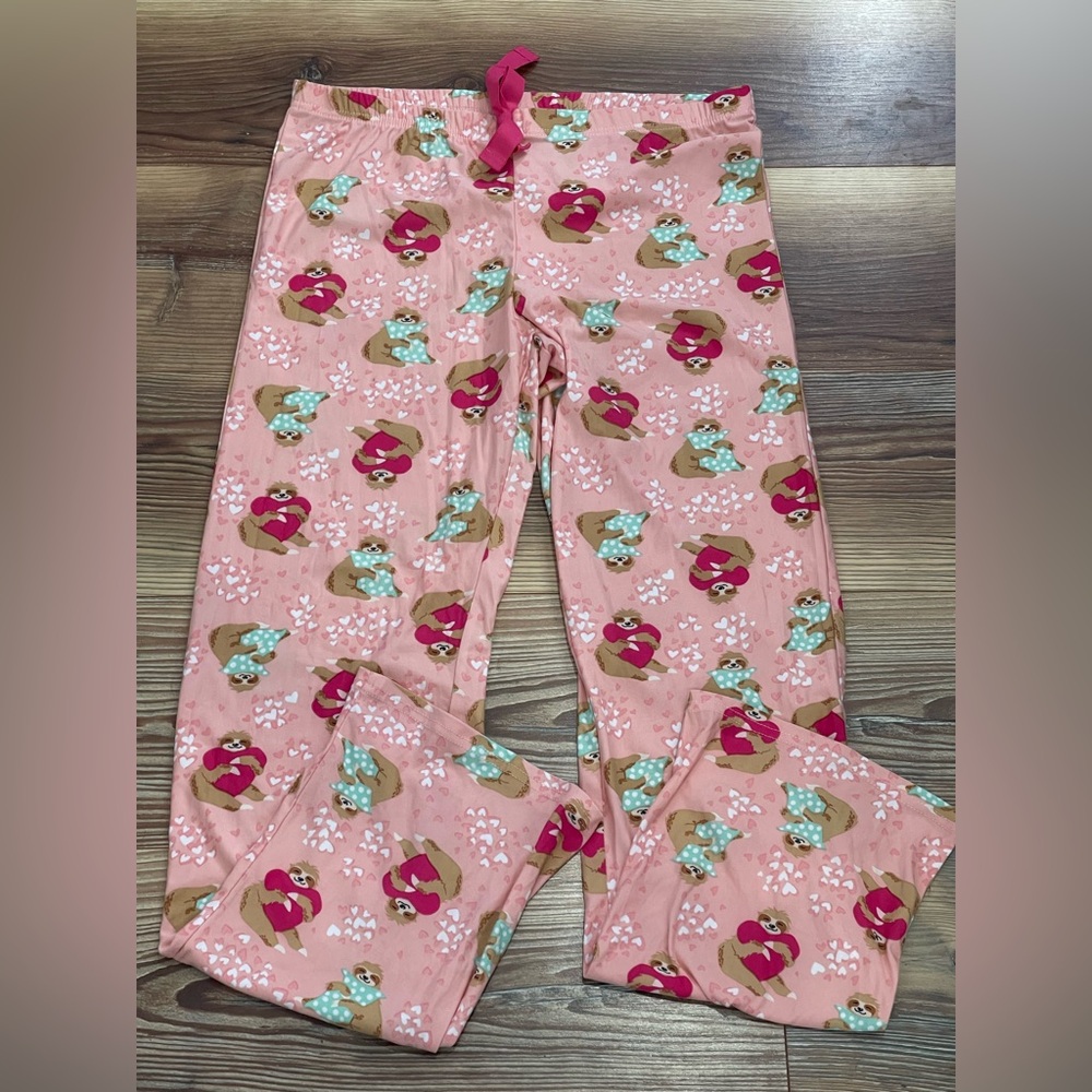 Bobbie Brooks M Pink Sloth Print Pajamas w‎ Stretch 369
